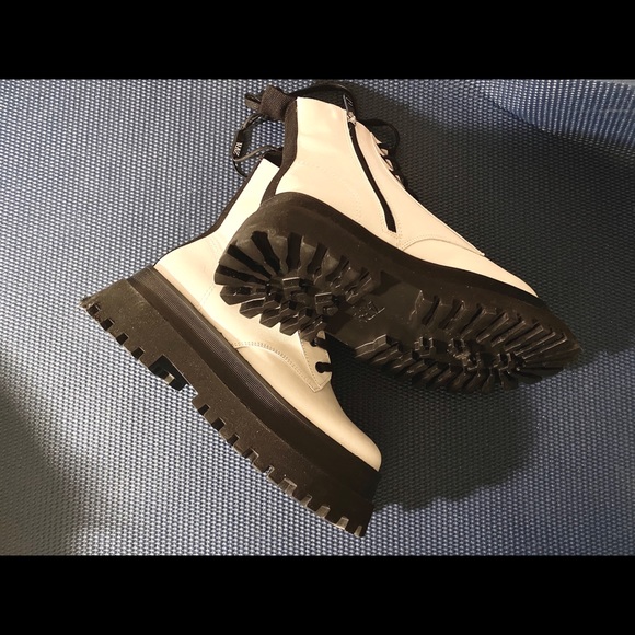 🆂🅾︎🅻🅳 Zara Ankle Leather Boots Treaded Sole - Picture 8 of 11